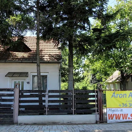 Aron Appartement *